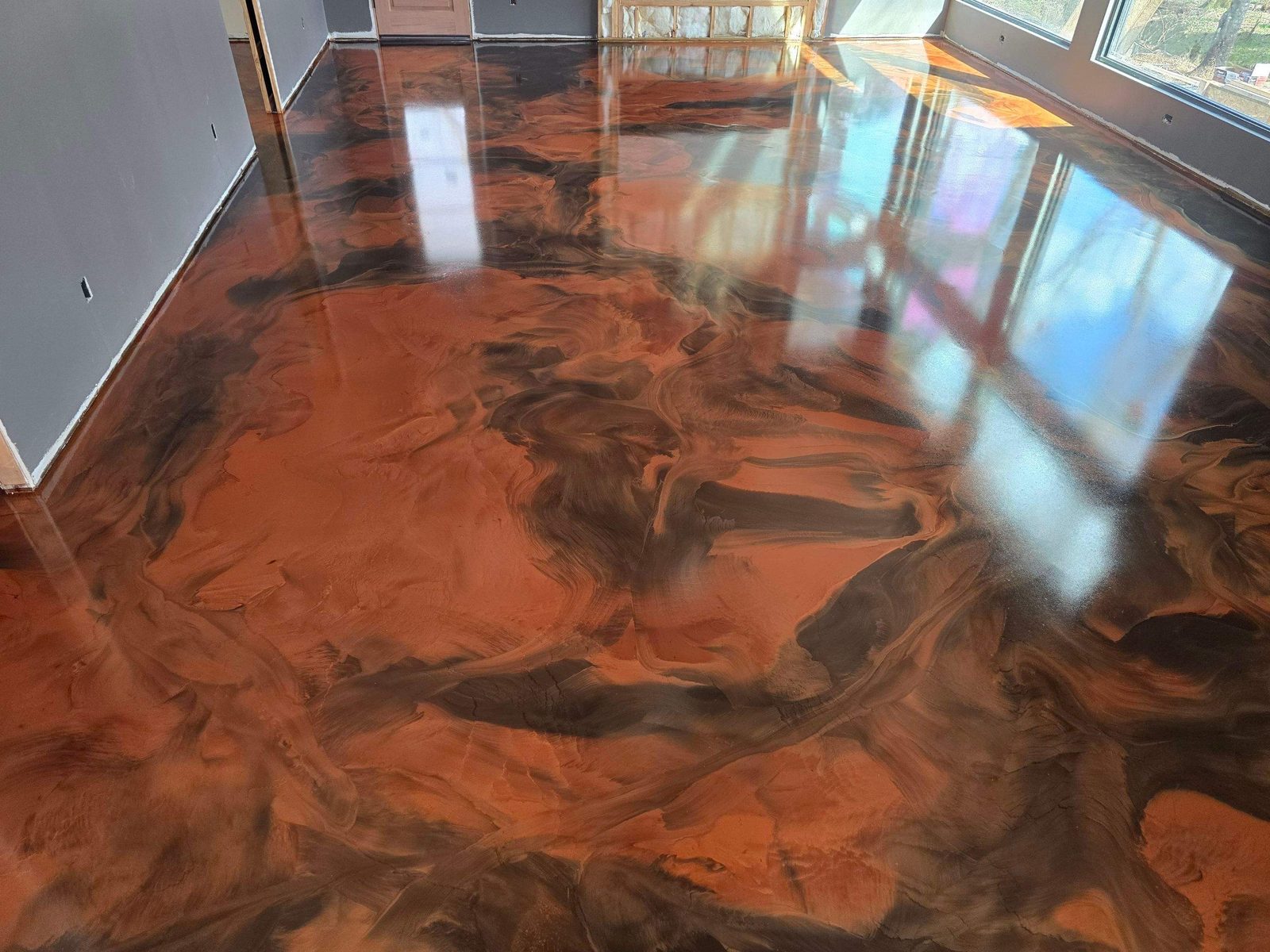Dramatic copper metallic floor